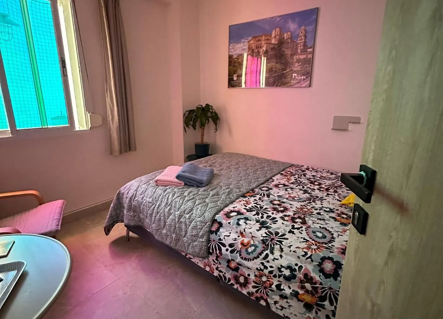 Homestay szállás Peaceful Little Bedroom - Shared Home With 2 Cats Málaga Spanyolország